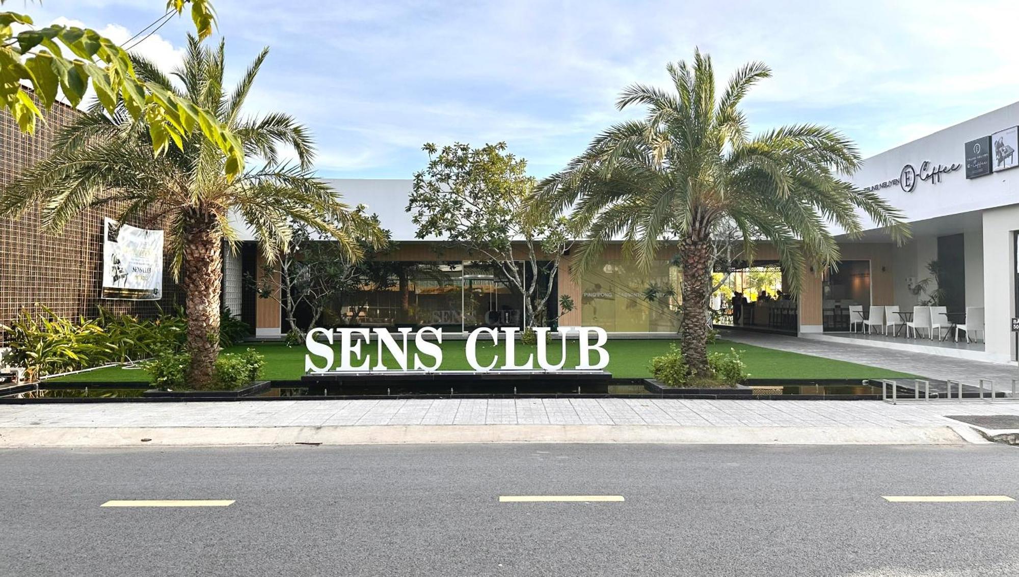 Bed and Breakfast Sens Club Thot Not Esterno foto