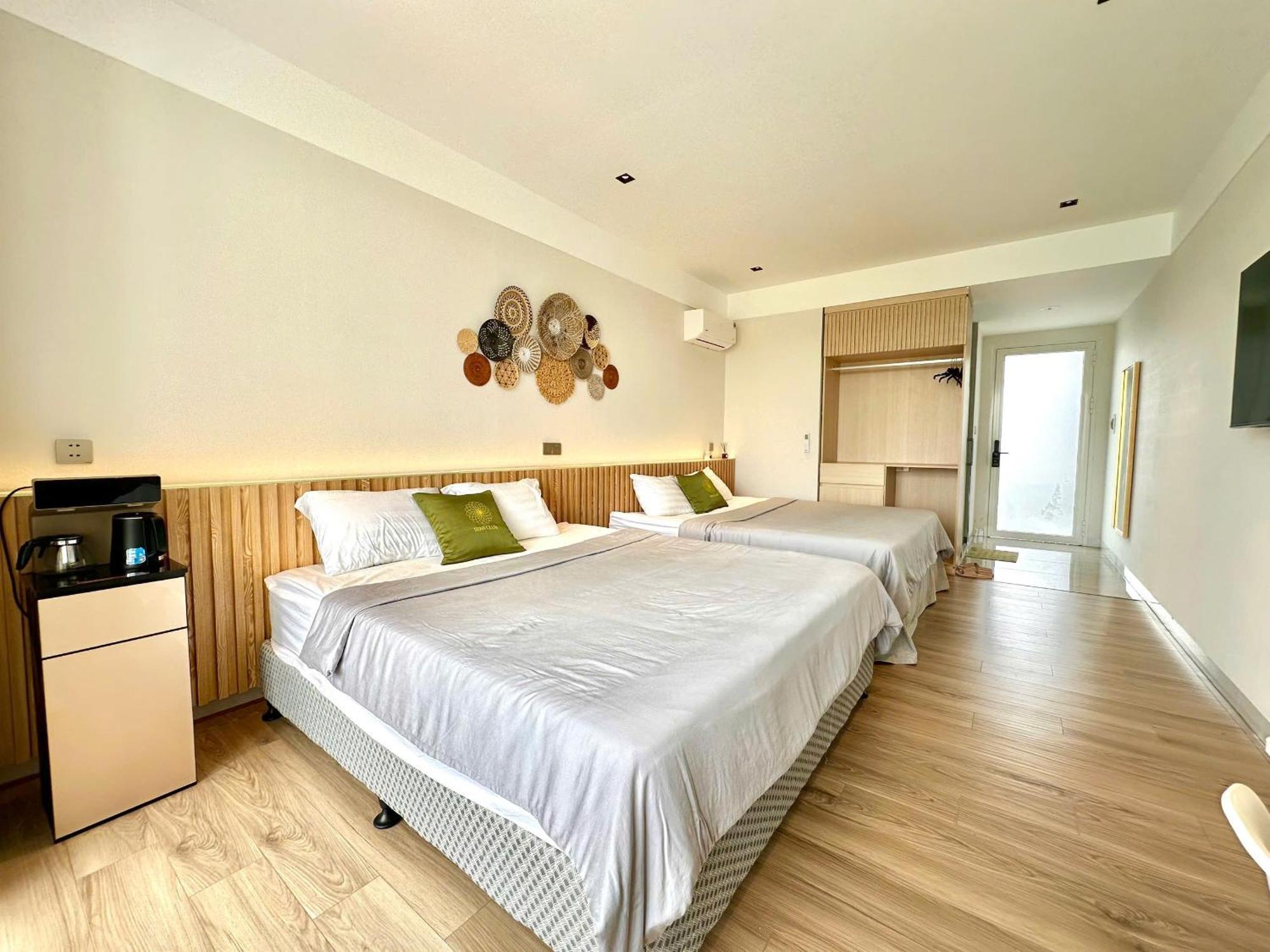 Bed and Breakfast Sens Club Thot Not Esterno foto